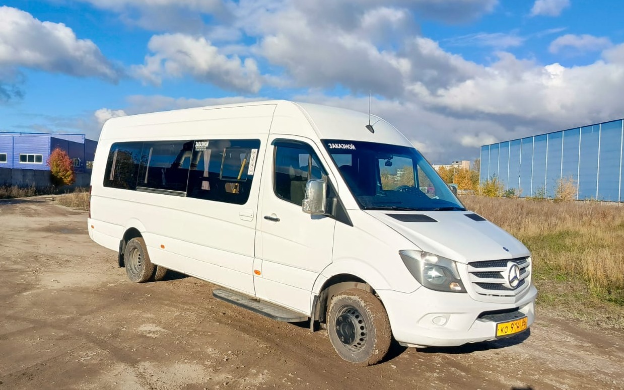 Mercedes Sprinter на 19 посадочных мест
